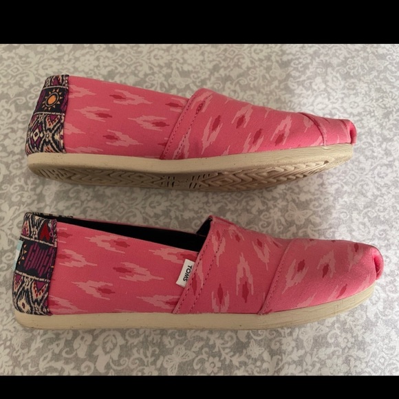 ⭐️ Tom’s - Picture 4 of 9